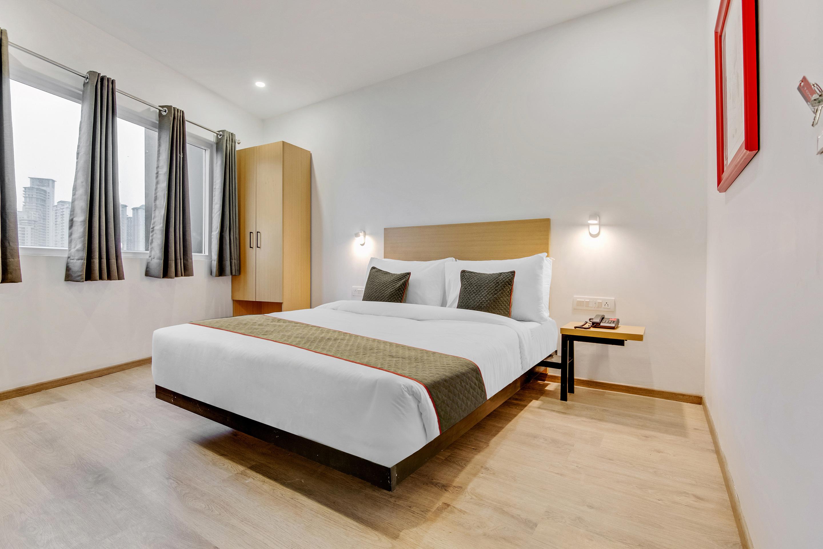 נוידה Townhouse Sector 49 Near Logix City Centre מראה חיצוני תמונה