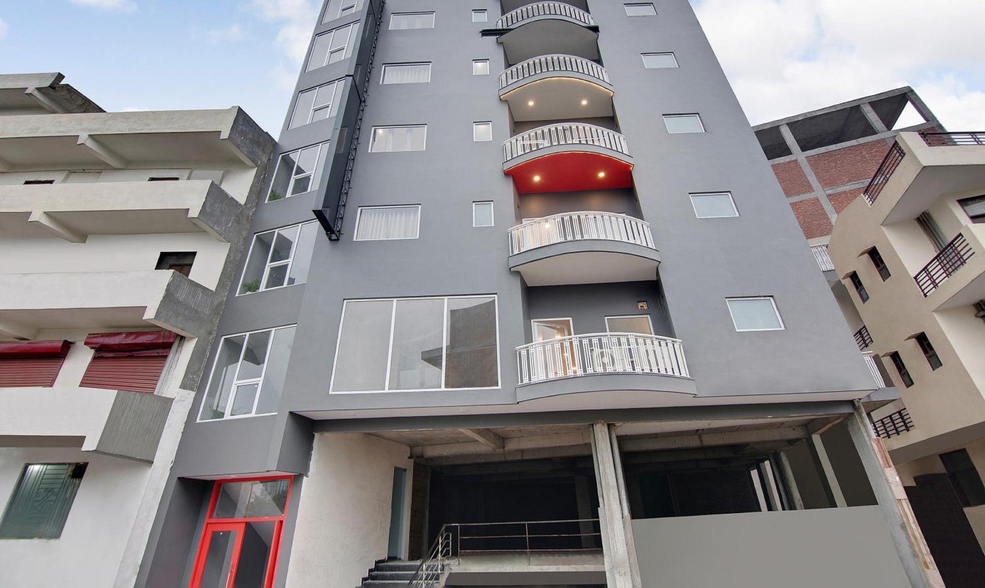 נוידה Townhouse Sector 49 Near Logix City Centre מראה חיצוני תמונה