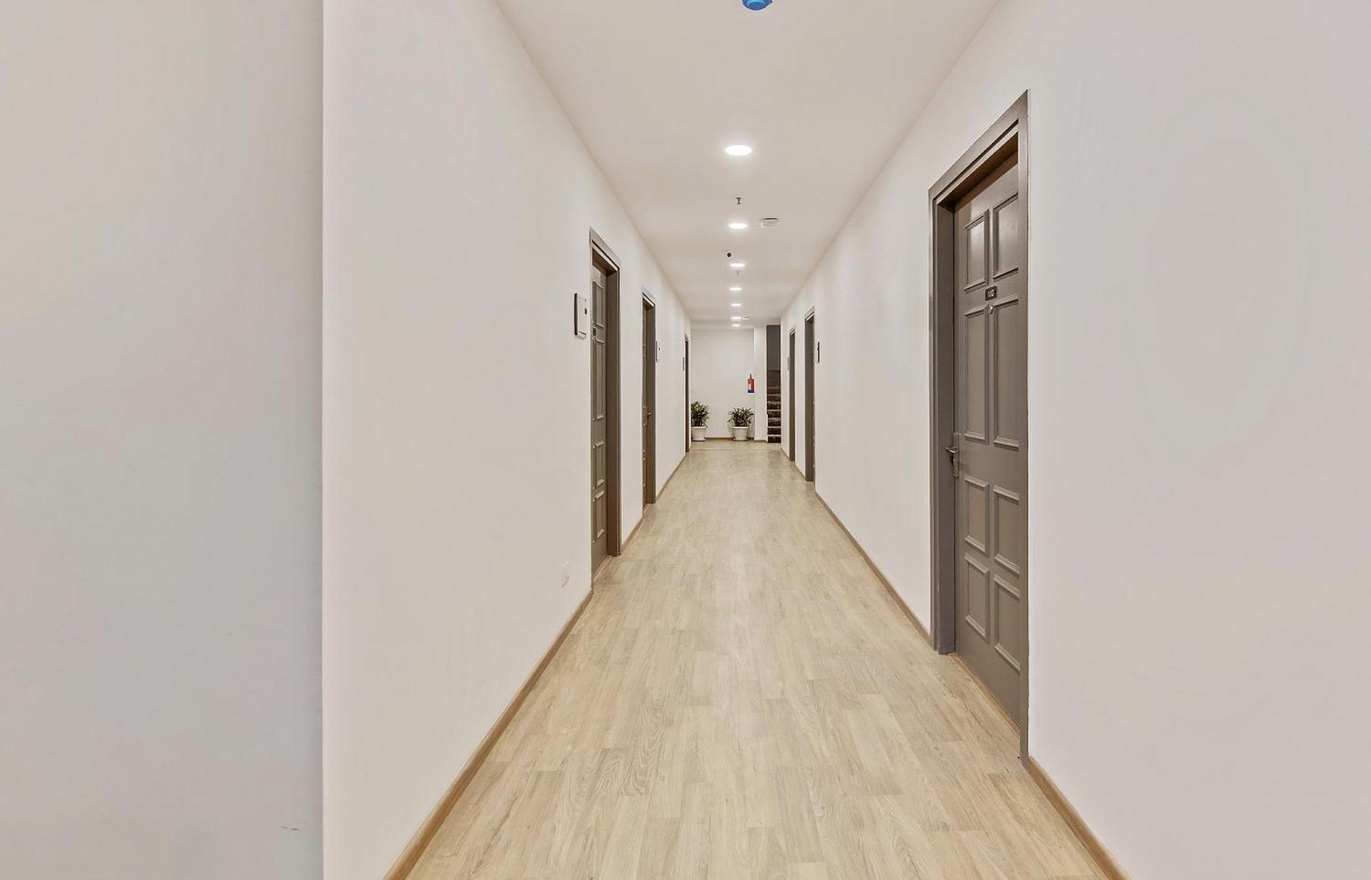 נוידה Townhouse Sector 49 Near Logix City Centre מראה חיצוני תמונה