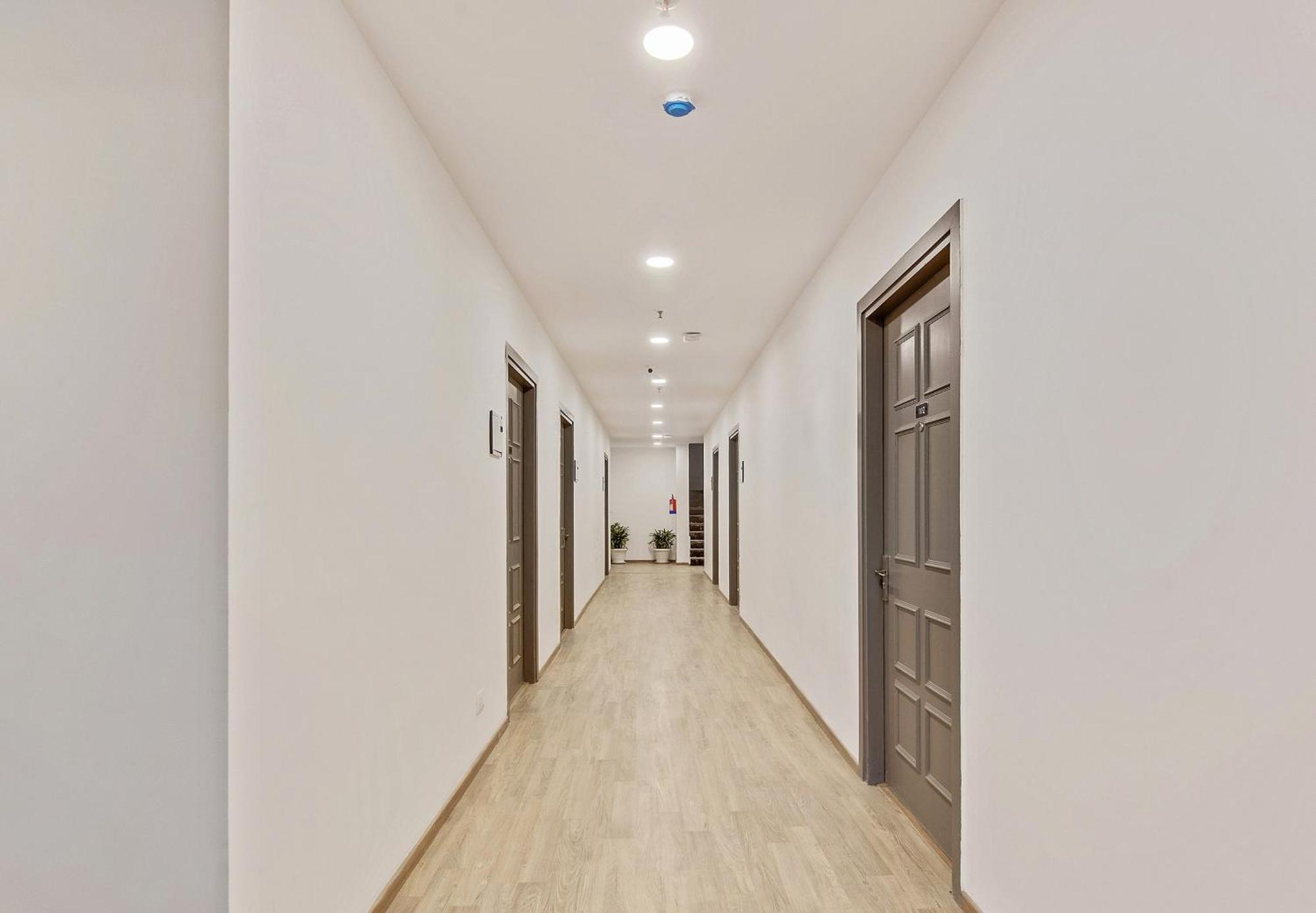נוידה Townhouse Sector 49 Near Logix City Centre מראה חיצוני תמונה